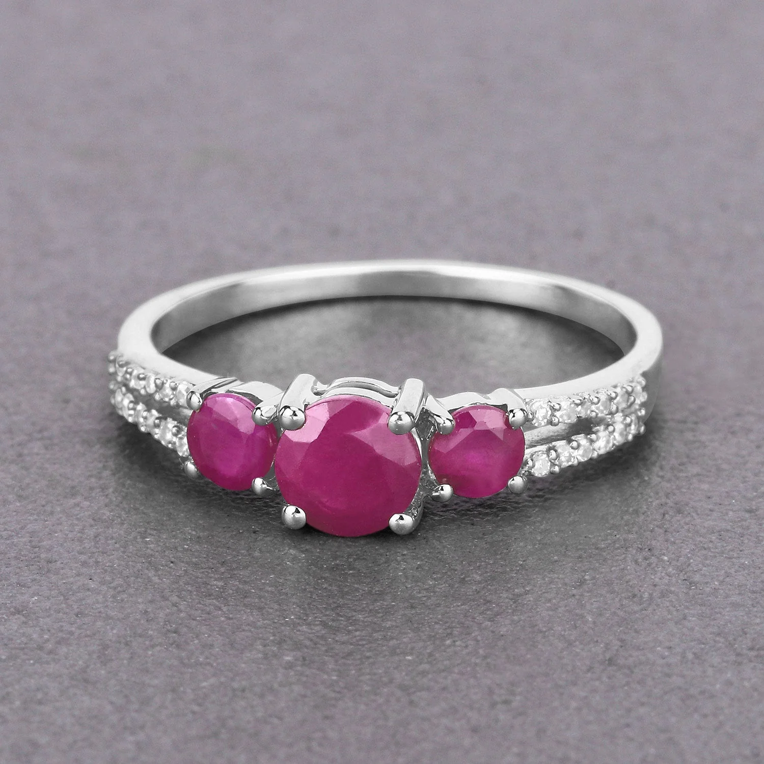 1.02 Carat Genuine Ruby and White Diamond 14K White Gold Ring - Image 4