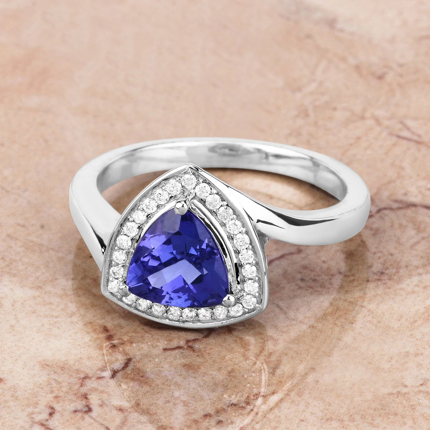 1.48 Carat Genuine Tanzanite and White Diamond 14K White Gold Ring - Image 2