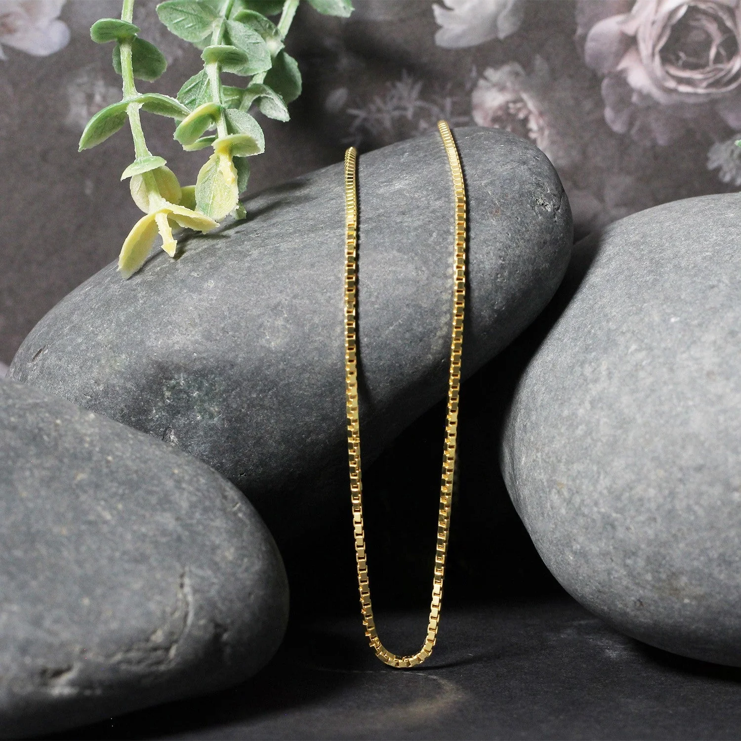10k Yellow Gold Classic Box Chain (1.40 mm) - Image 11