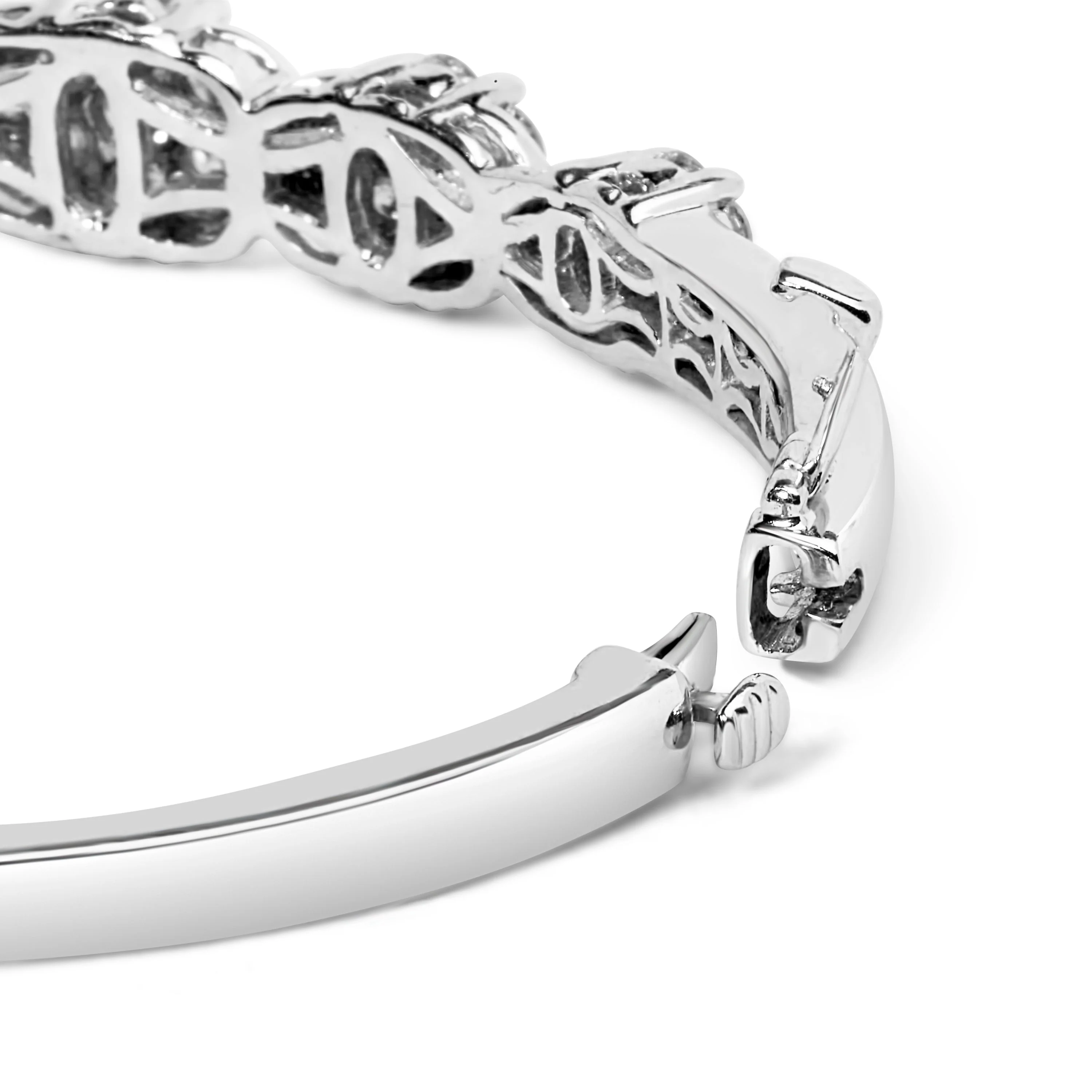 14K White Gold 2 1/2 Cttw Diamond Graduating Floral Cluster Bangle Bracelet (H-I Color, SI1-SI2 Clarity) - Fits Wrists up to 7.25" - Image 5