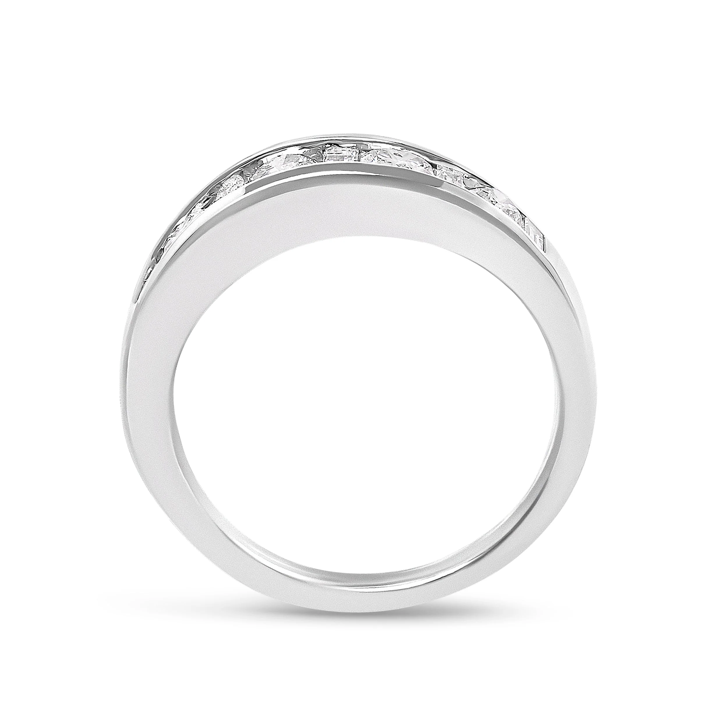 14K White Gold Alternating 1.0 Cttw Round and Baguette Diamond Channel Band Ring - Image 5