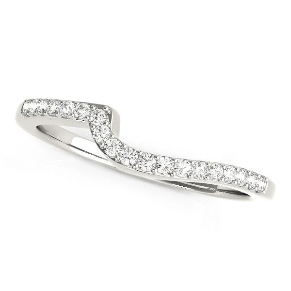 14k White Gold Curved Design Round Diamond Wedding Band (1/4 cttw) - Image 2