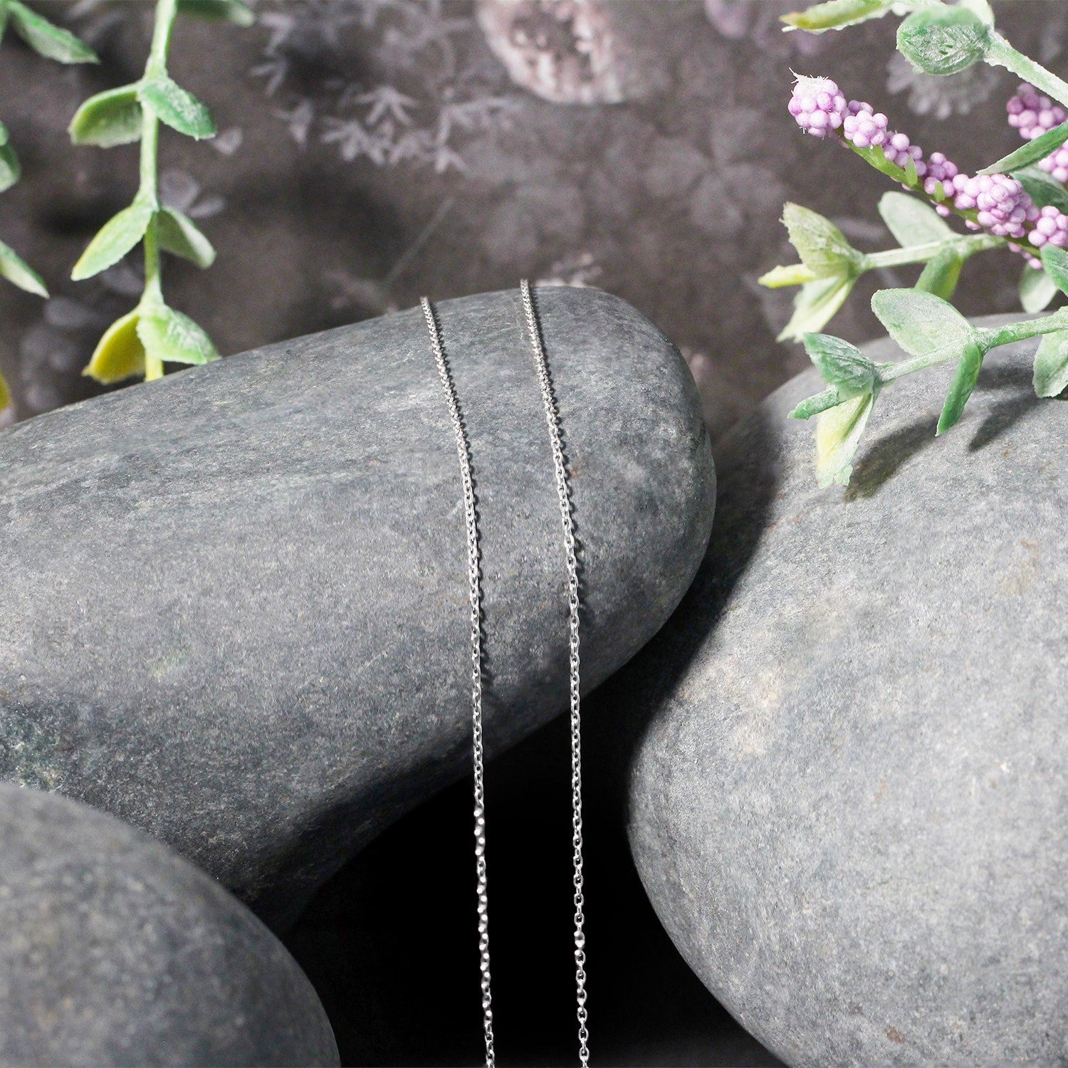 14k White Gold Oval Cable Link Chain 0.97mm - Image 11