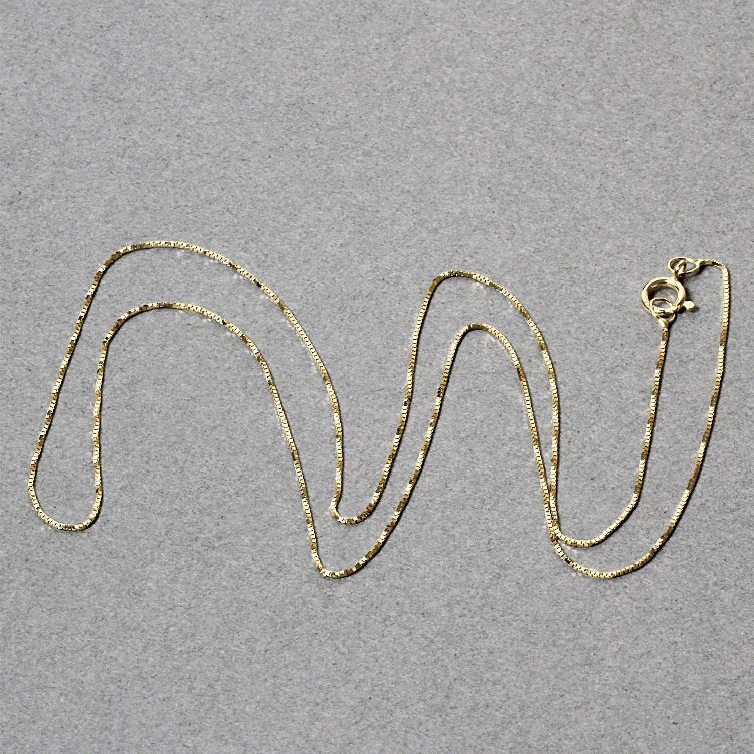 14k Yellow Gold Classic Box Chain 0.45mm - Image 11