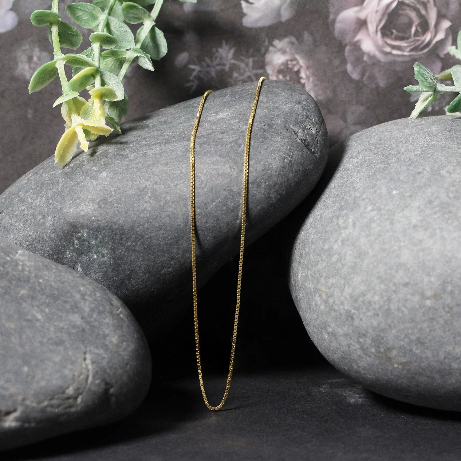 14k Yellow Gold Classic Box Chain 0.7mm - Image 10