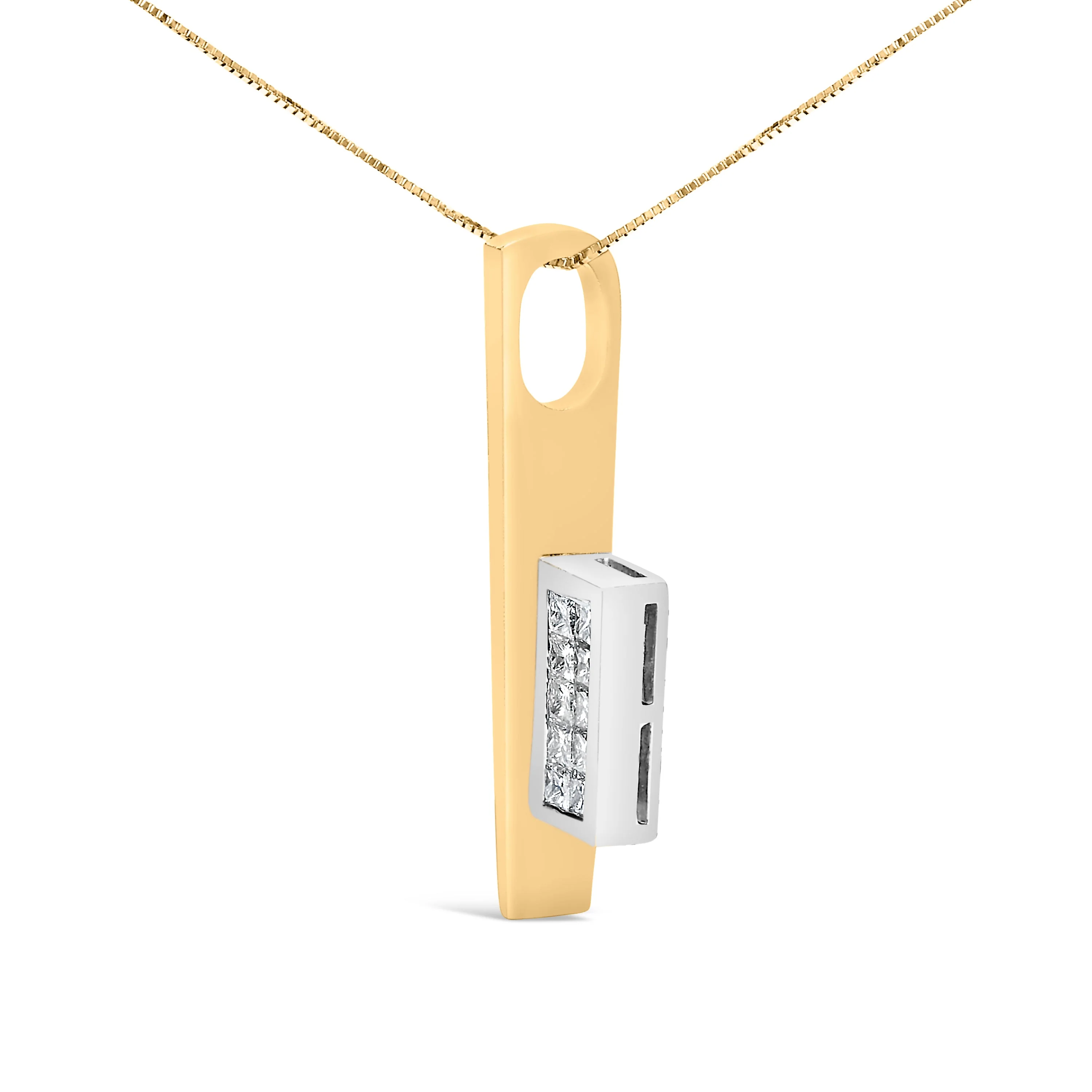 18K Yellow and White Gold 1 7/8 Cttw Princess Baguette Diamond Key Shaped 18" Pendant Necklace (H-I Color, SI1-SI2 Clarity) - Image 3