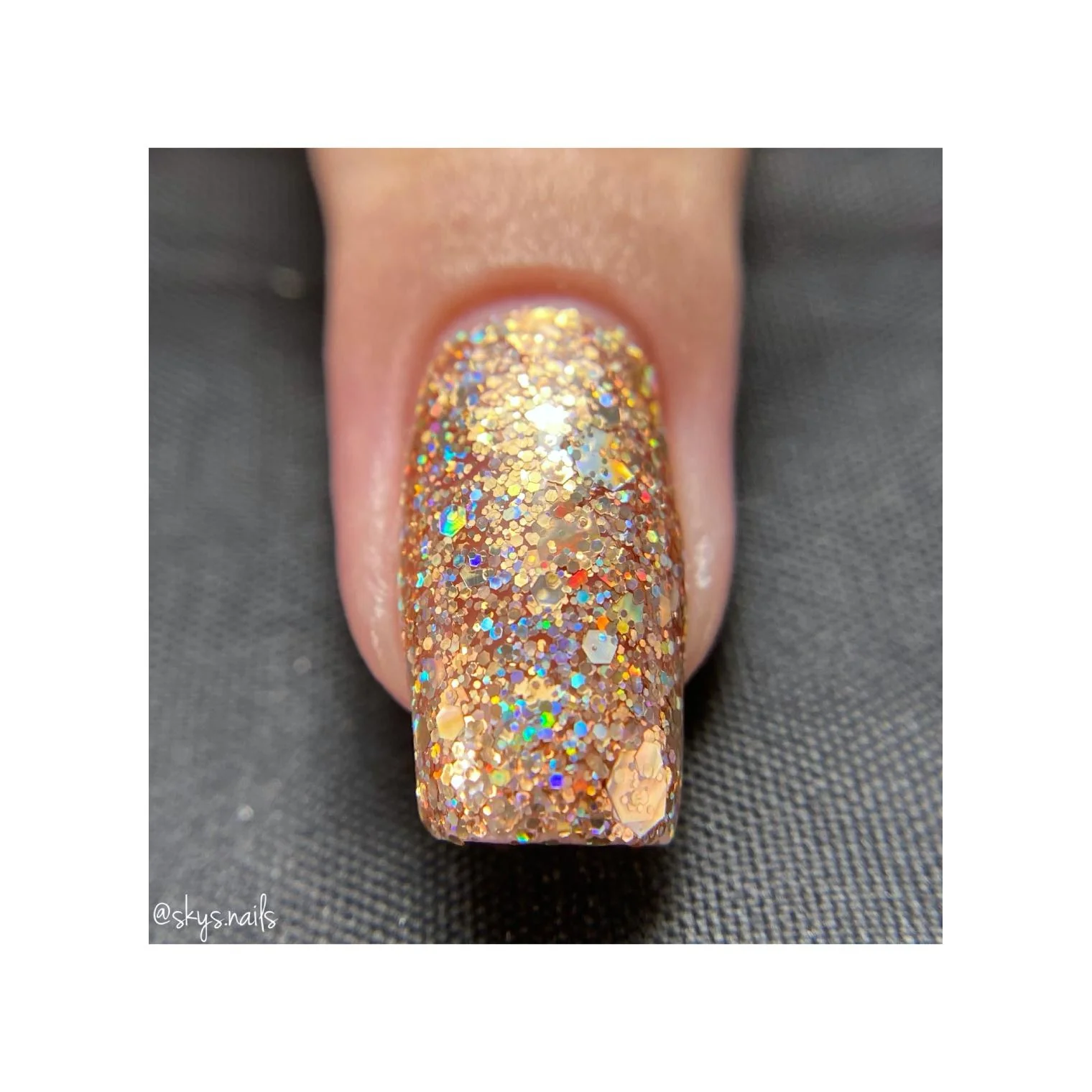 24K Chic - Holographic Polish - Image 2