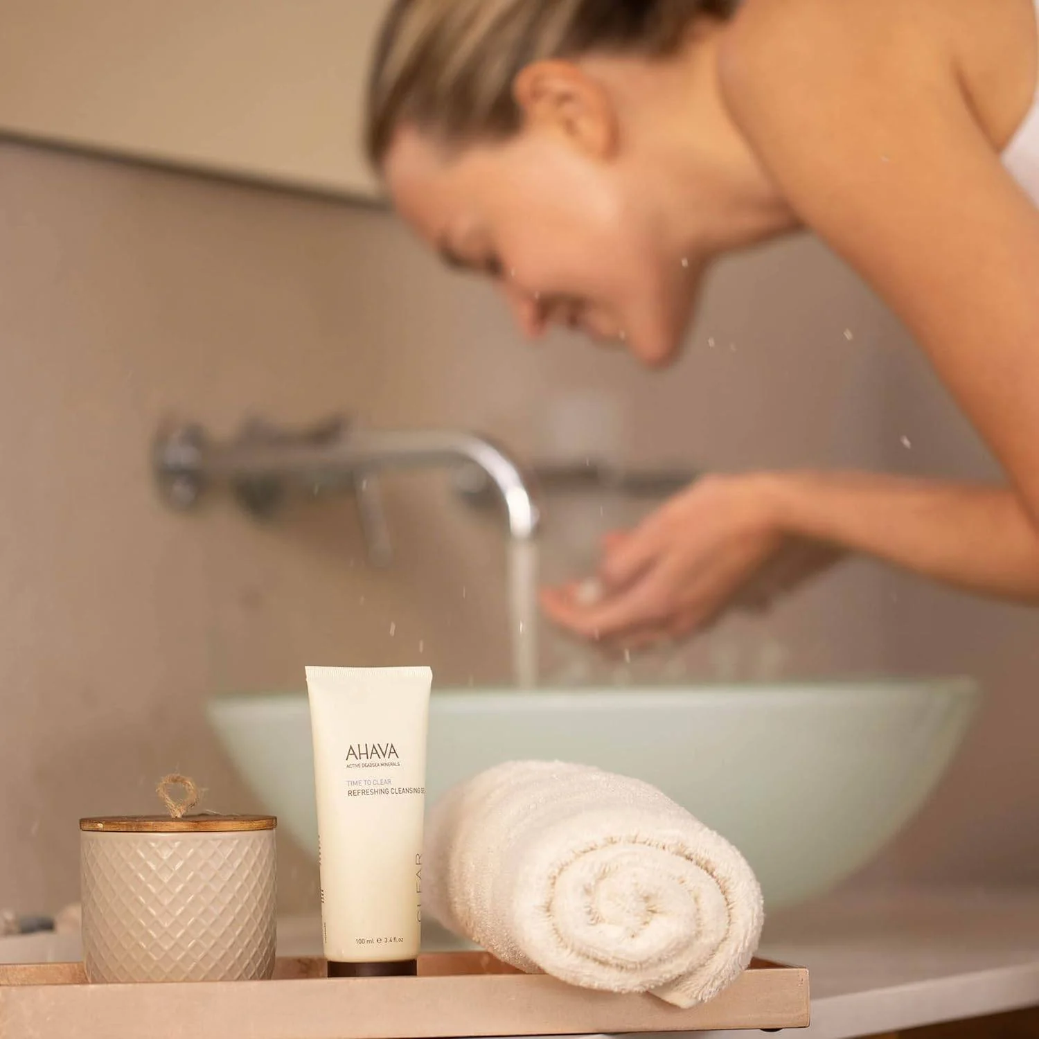 AHAVA Cleanse Refreshing Cleansing Gel - Soapless Cleanser & Refresher 3.4 Fl.Oz - Image 2