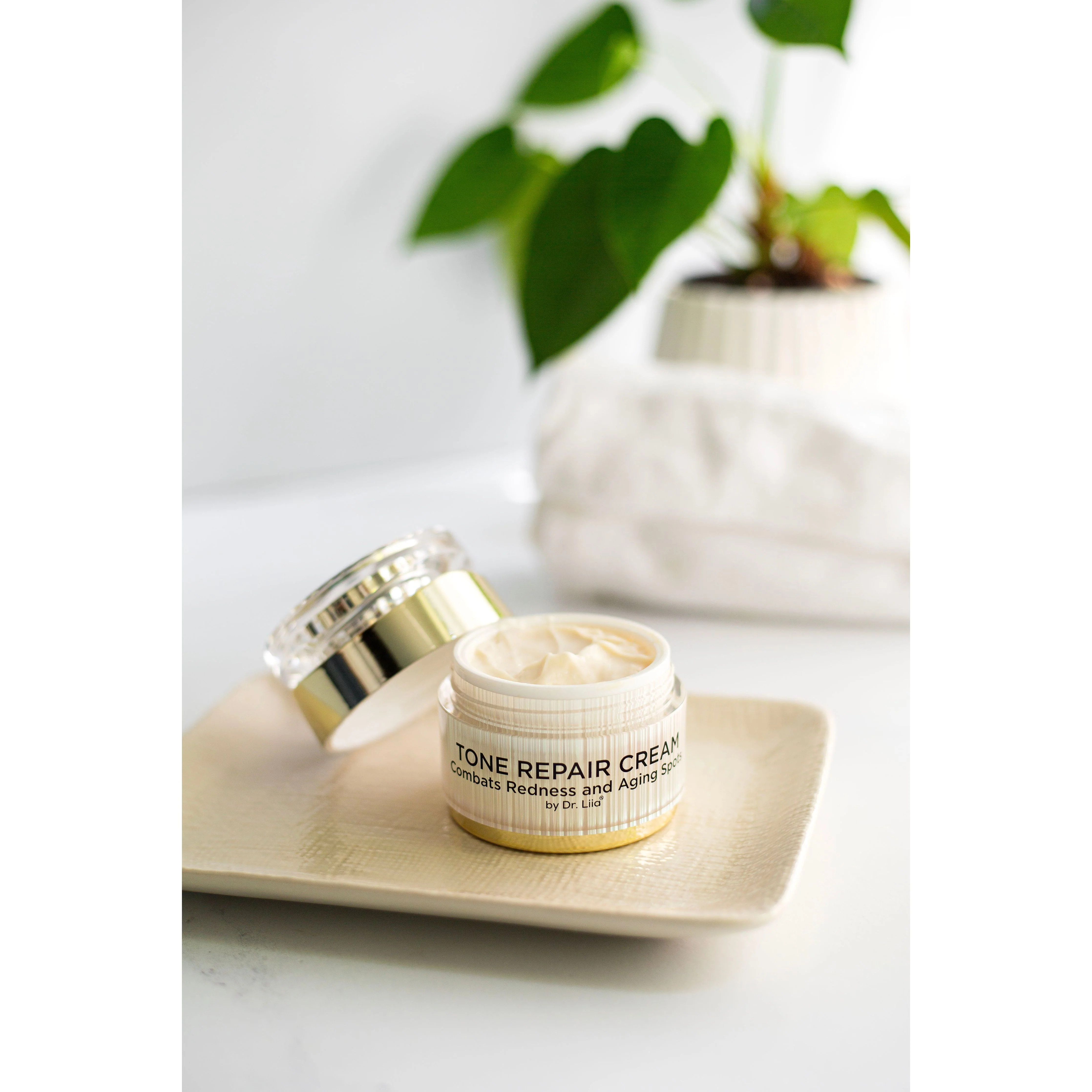 Brightening Tone Repair Cream for Dark Spots & Uneven Skin – Vegan & Gluten-Free - Image 3