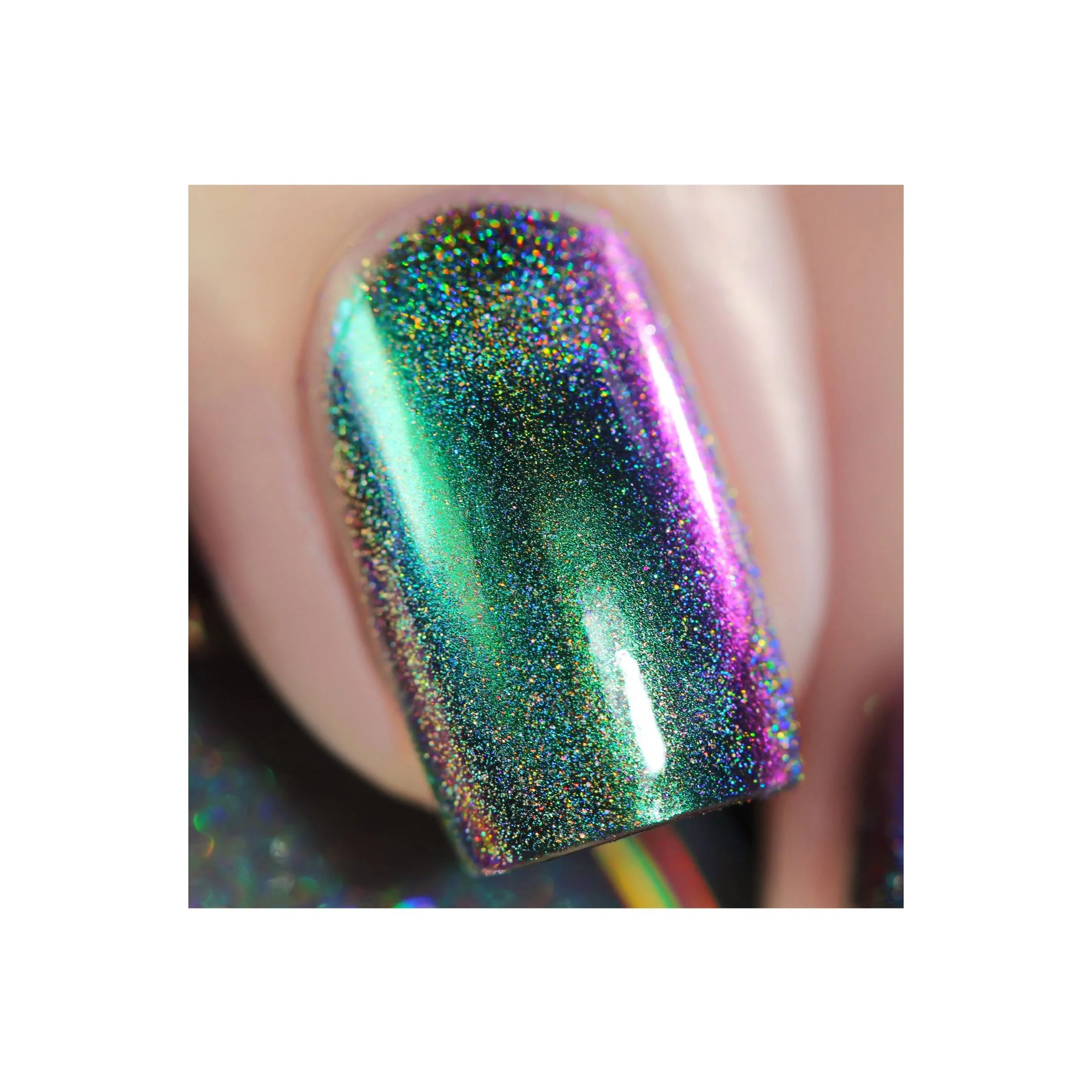 Chameleon Holographic Nail Powder: Jewel of the Nile - Image 4