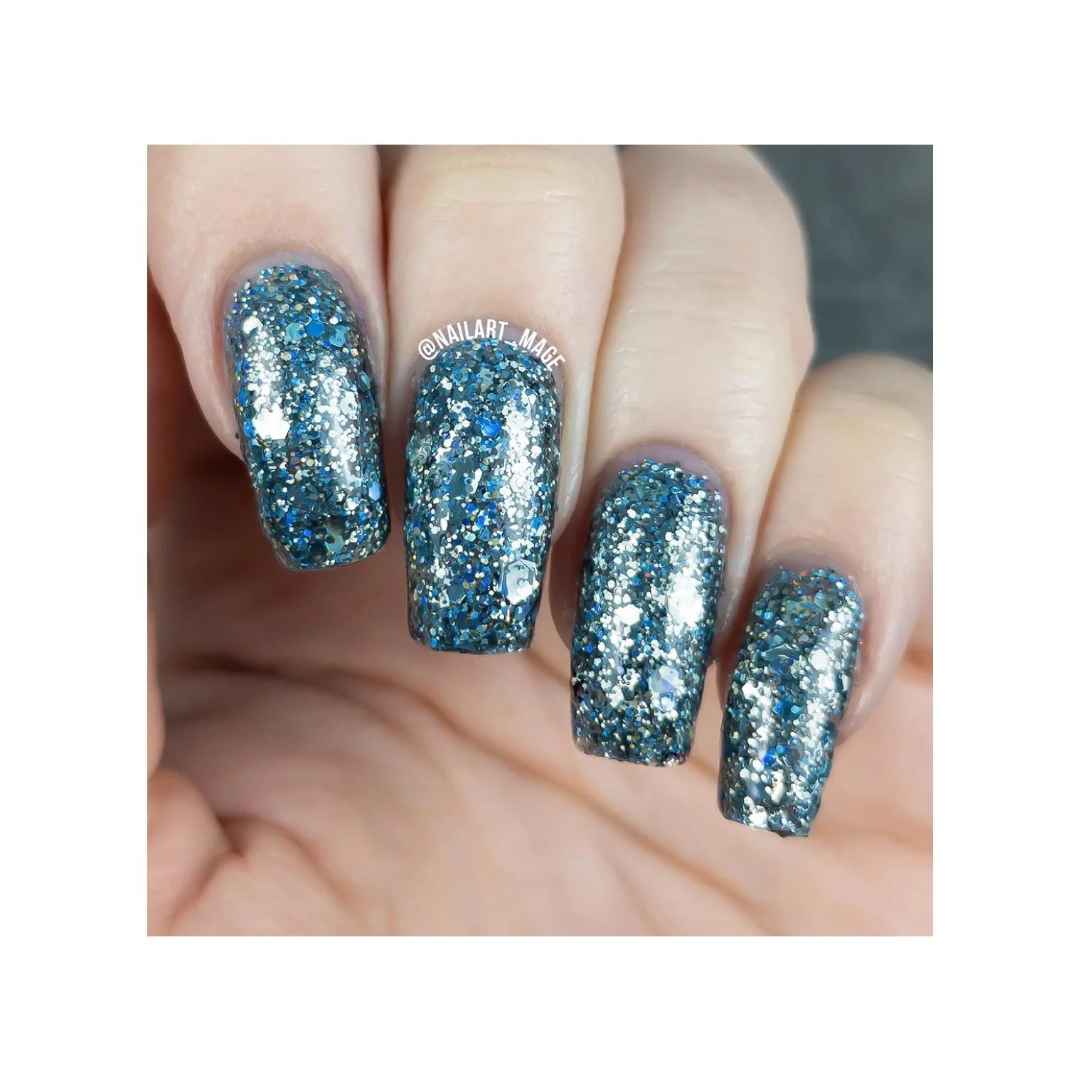 Deck The Halls In Holo - Holographic Polish - Image 12
