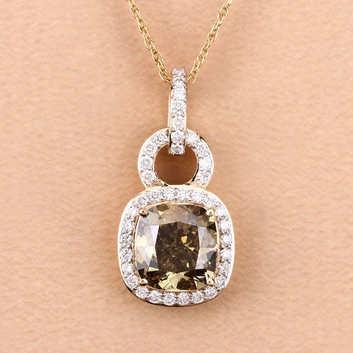 IGI Certified 2.50 Carat Genuine Brown Diamond Center and 0.31cttw White Diamond 18K Yellow Gold Pendant (2.81cttw) - Image 8