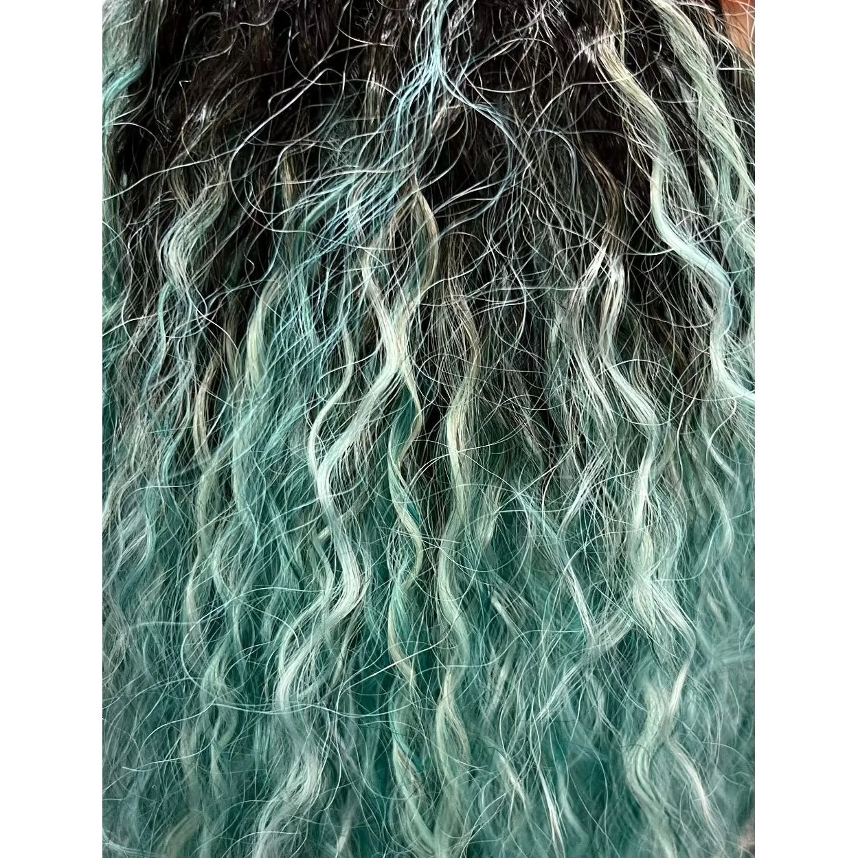 It's a Wig! Simply Lace Missouri - Image 7
