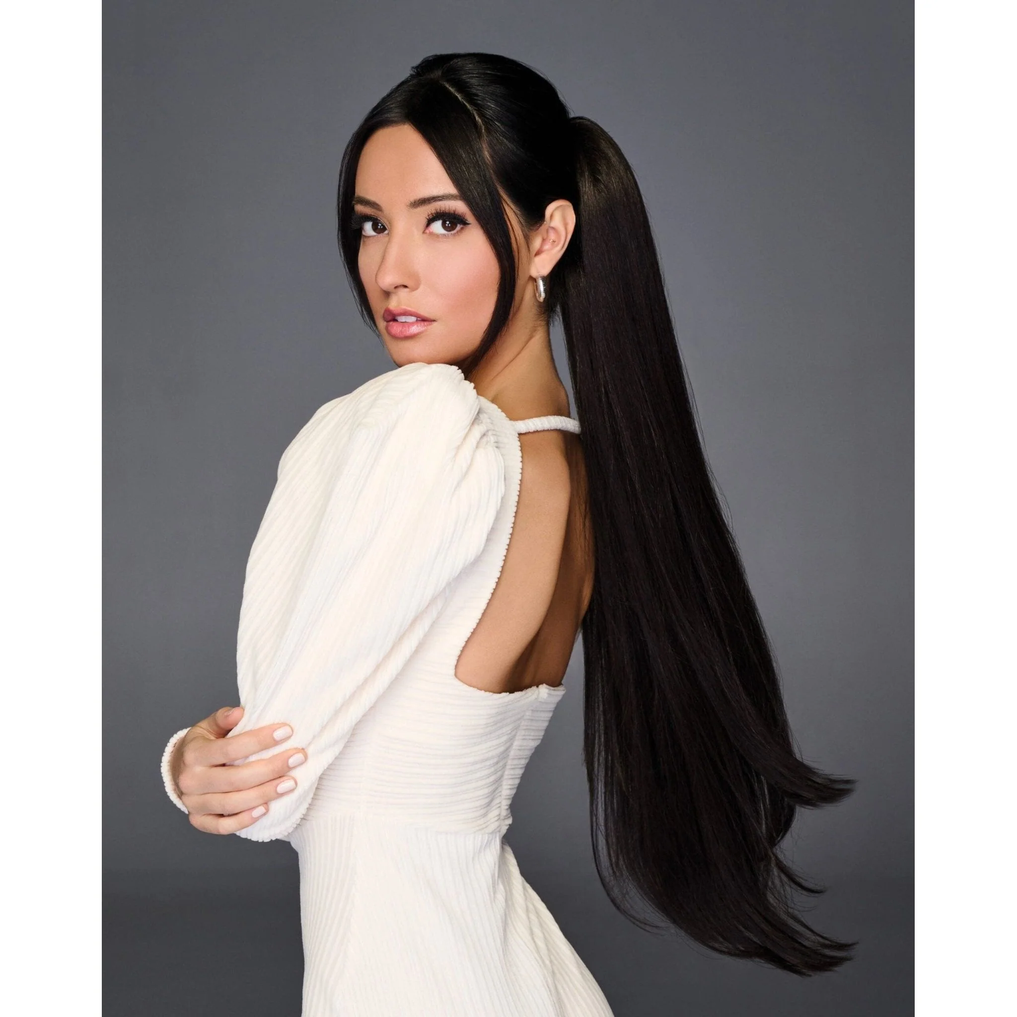 NEW! 27″ STRAIGHT CINCHED PONY by Hairdo