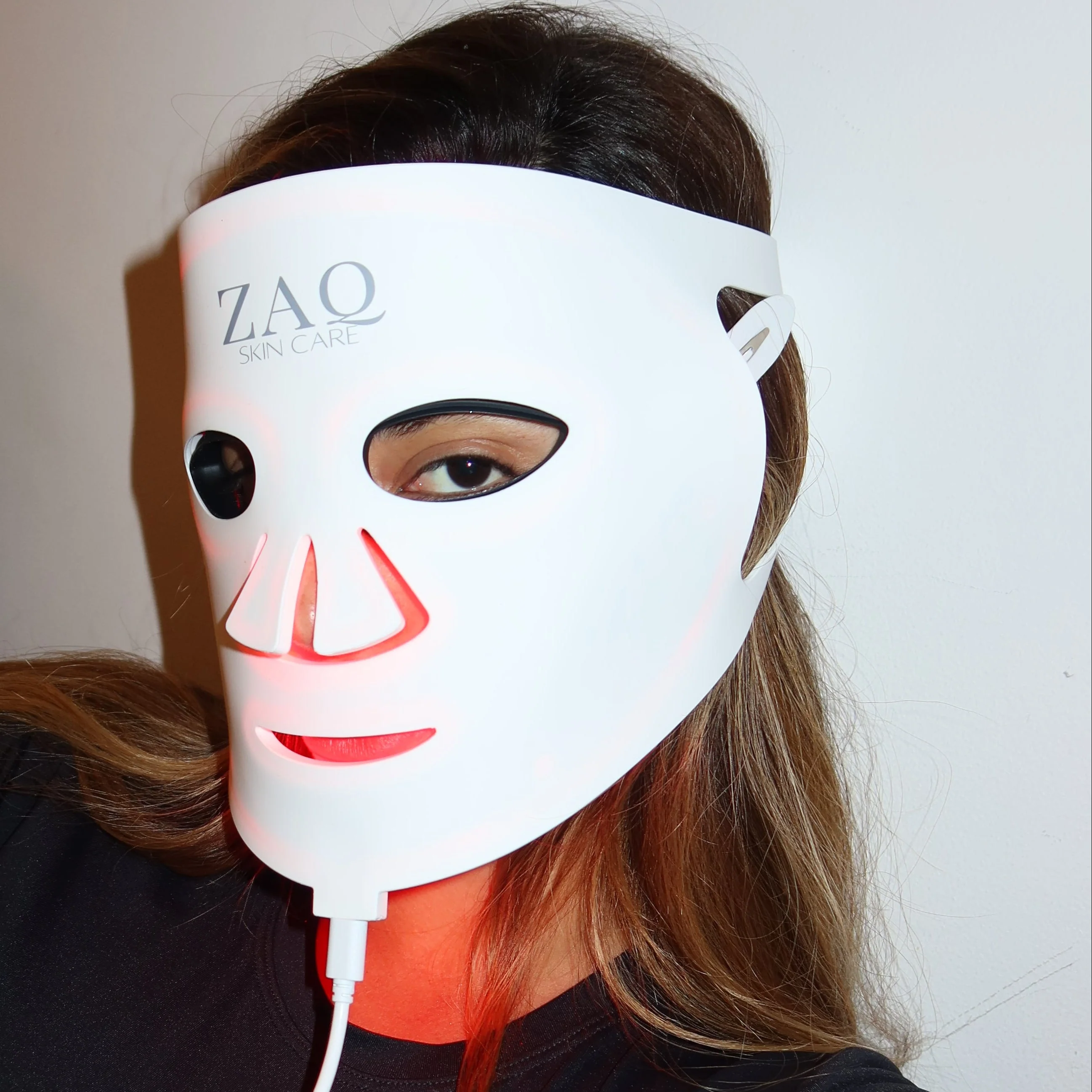 ZAQ Noor 2.0 Pro: 1072nm Deep Infrared, Red & Blue (2026) - Image 4