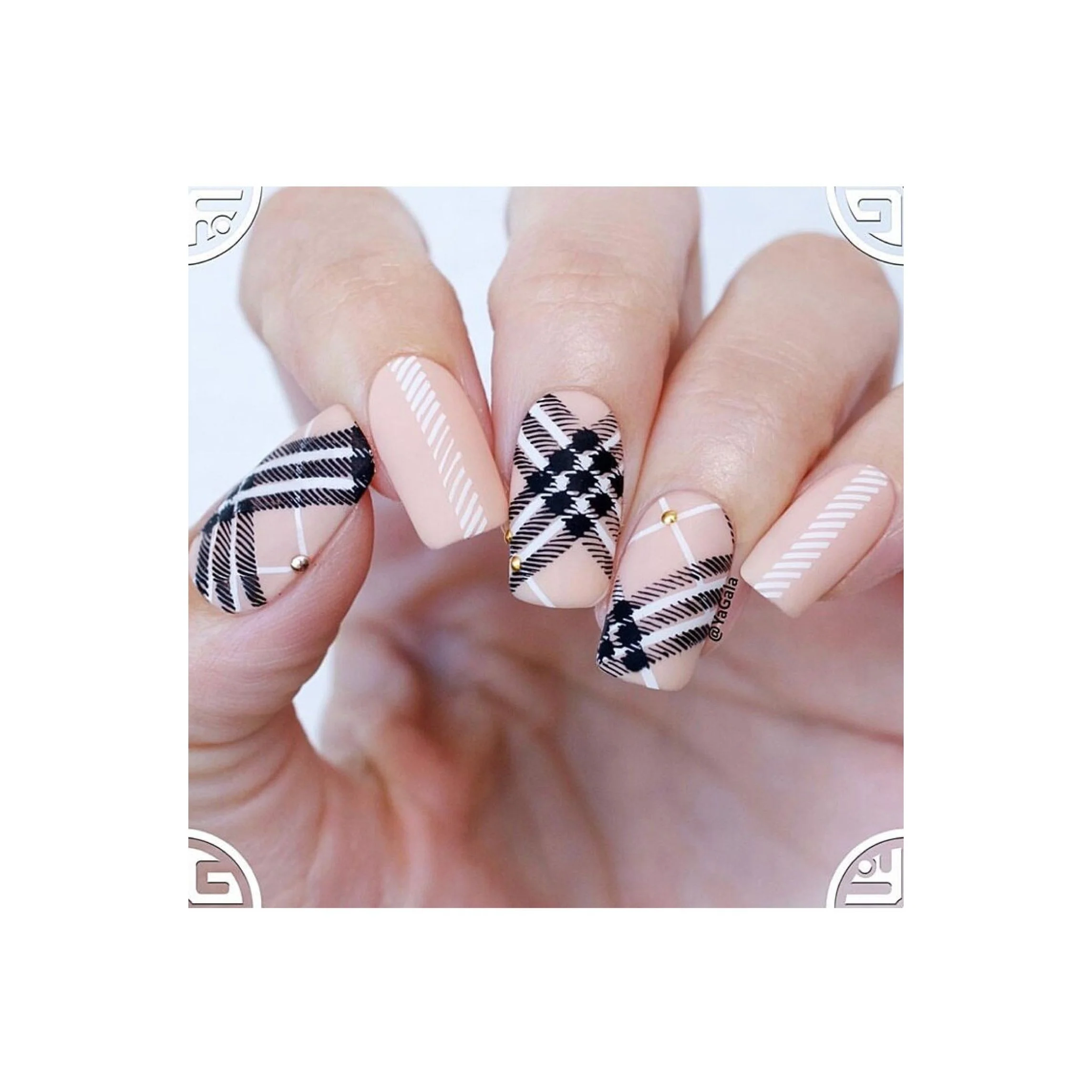 Pretty In Plaid-01 - Image 2