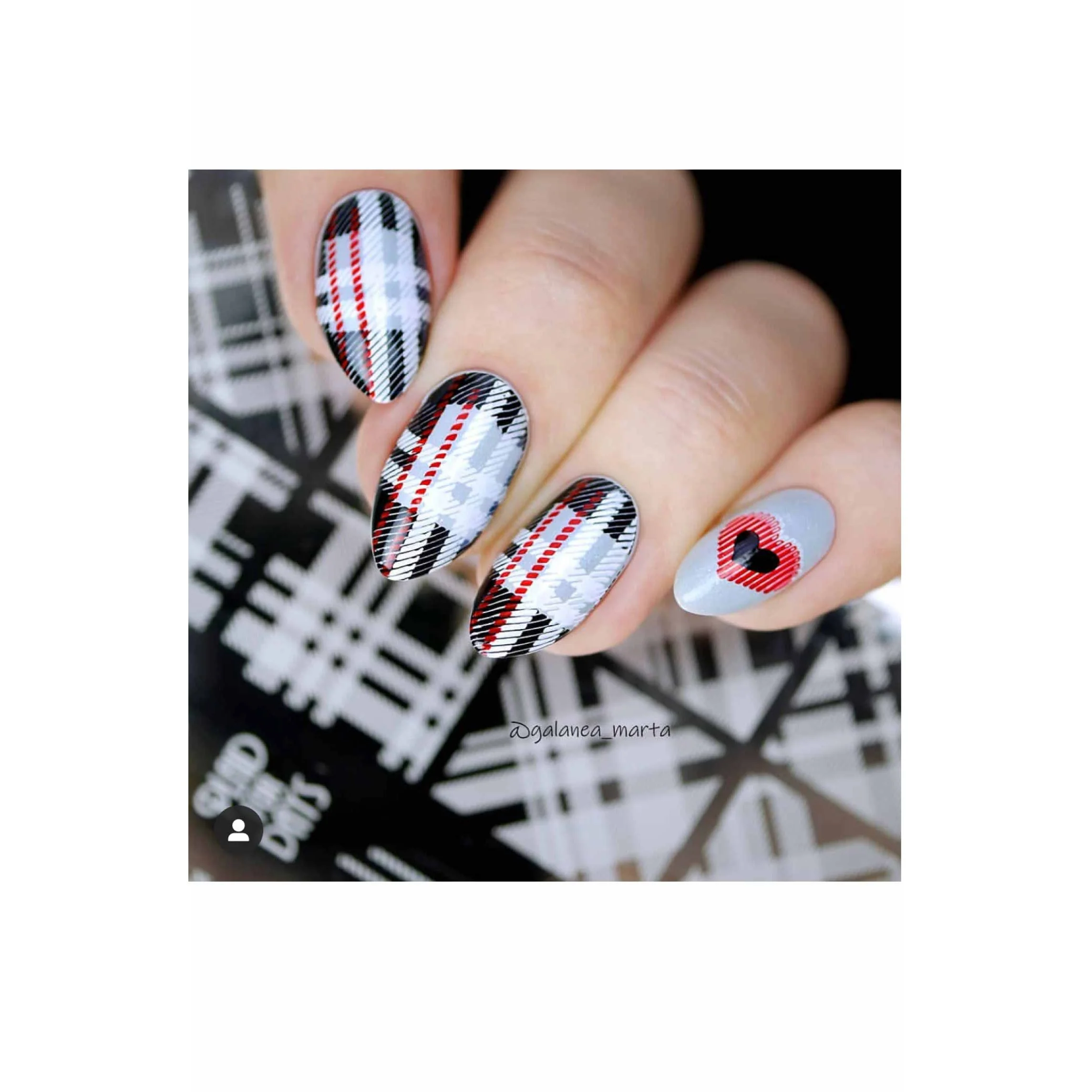 Pretty In Plaid-02 - Image 7