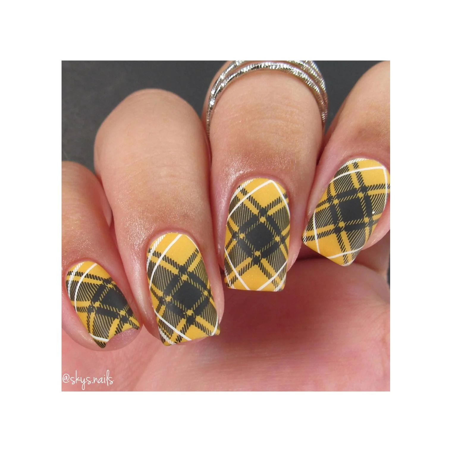Pretty In Plaid-04 - Image 9
