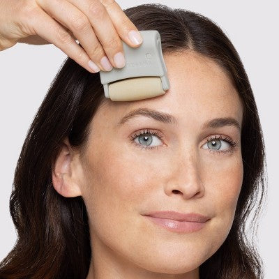 Tweezerman 3-in-1 Skin Revival Roller Kit - New - Image 6