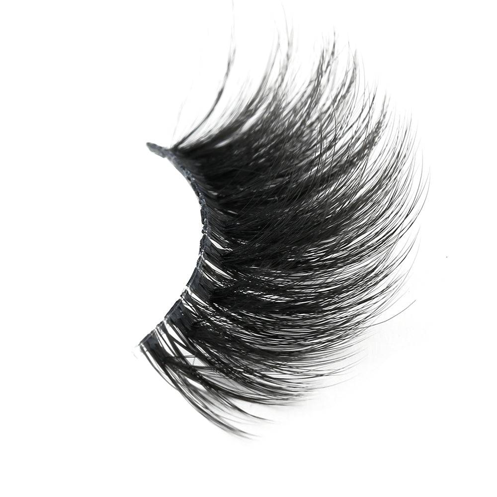 VIP Eyelashes - Feather Feel - Image 9