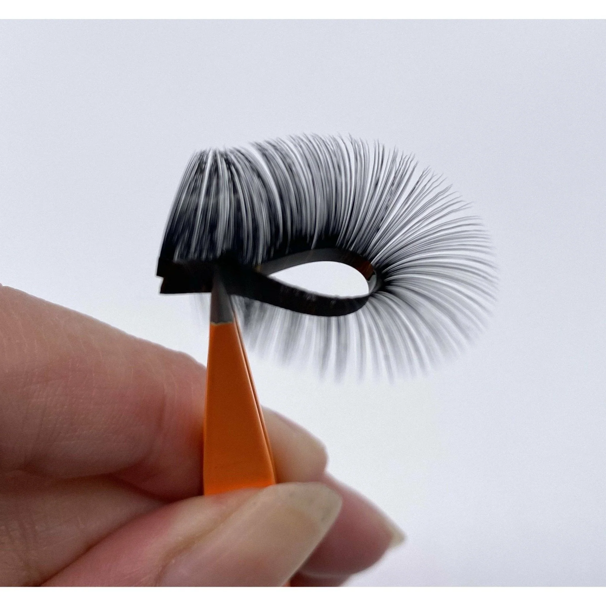 VIP Faux Mink Lash Extension 12 Lines D Curl Mix 0.03 mm - Image 2