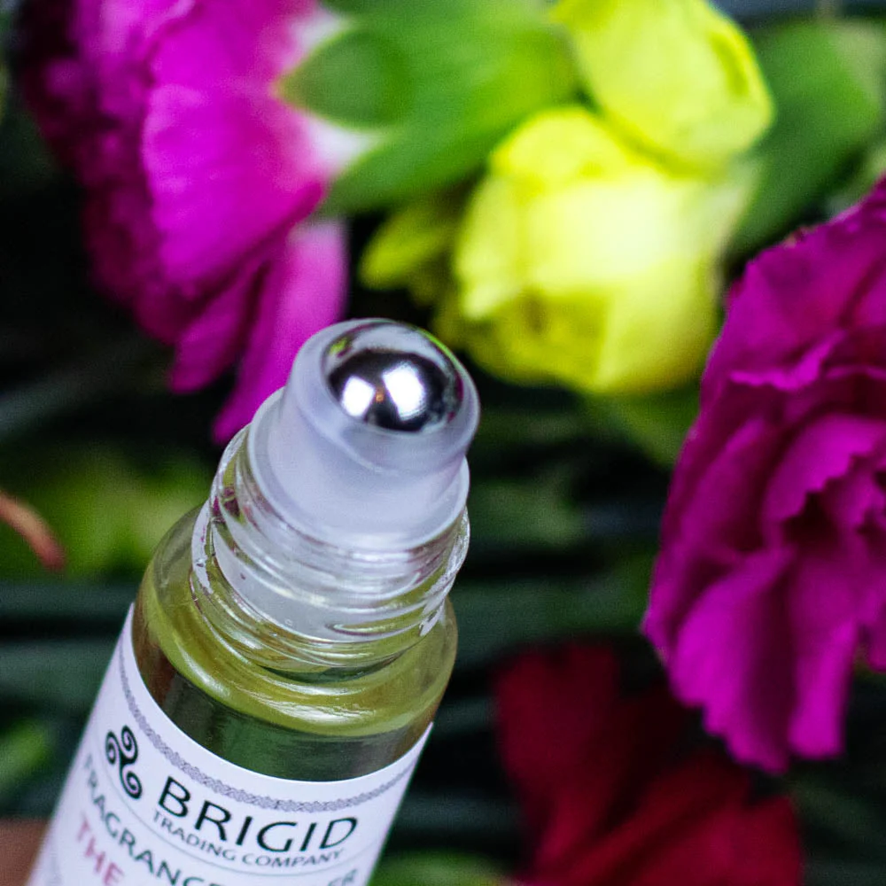 Yuletide Fragrance Roller - Juniper, Christmas Wreaths, Pine Trees, and Bonfire Smoke - Image 2